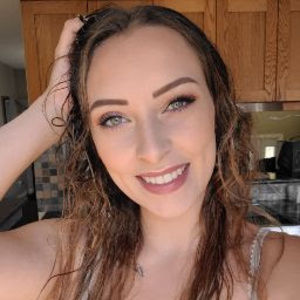 Meet your Posher, Naomi